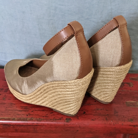 NWOT BCBGeneration Espadrille Wedges with Ankle Strap 7.5 - Picture 5 of 7